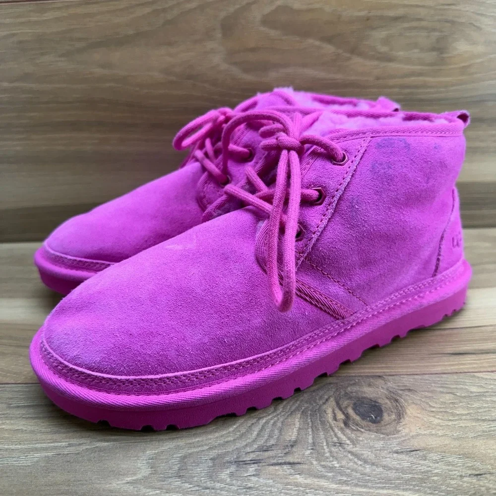 UGG Neumel Chukka Womens Boots Size 7 Pink Suede Shearling Fur Lined